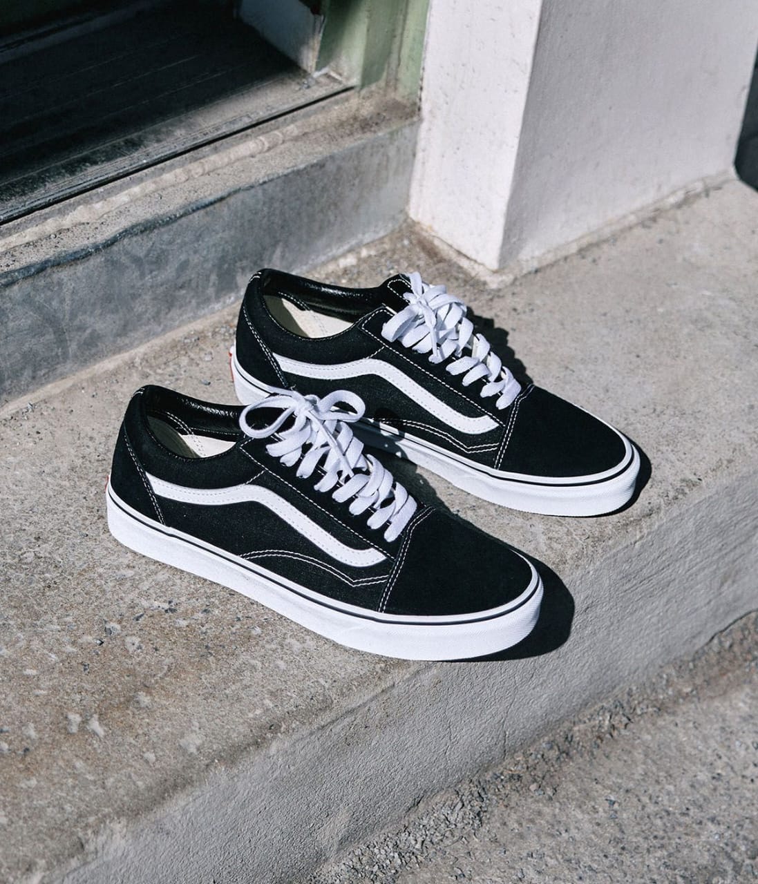 VANS OLD SKOOL BLACK WHITE